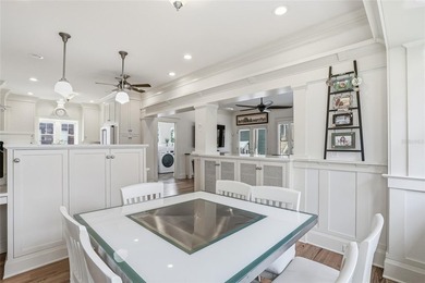 Wonderful cedar shake home and carriage house. 4 bedrooms and 4 - photo 30