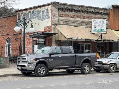 Tired of the rat race? Here's your chance to purchase a piece of