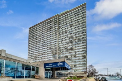 Lake Condo For Sale in Chicago, Illinois