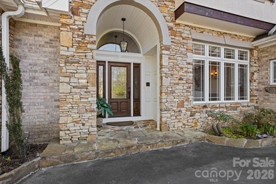 Stunning Estate Home in Prestigious Kenmure Golf Community - photo 5