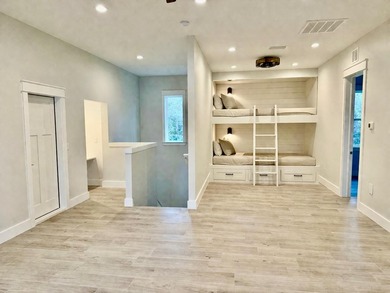 116 E George Street presents a newly constructed five bedroom - photo 11