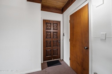 **1ST FLOOR**UPDATED**AMAZING LOCATION** Home insurance is - photo 11