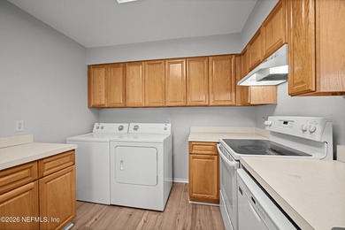 **1ST FLOOR**UPDATED**AMAZING LOCATION** Home insurance is - photo 19