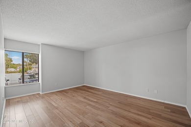 **1ST FLOOR**UPDATED**AMAZING LOCATION** Home insurance is - photo 27