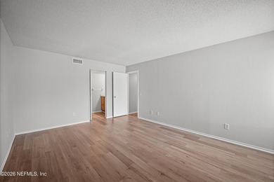 **1ST FLOOR**UPDATED**AMAZING LOCATION** Home insurance is - photo 28