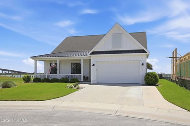 TRULY CUSTOMIZED UNIQUE ONE LEVEL WATERFRONT HOME!! Located in - photo 41