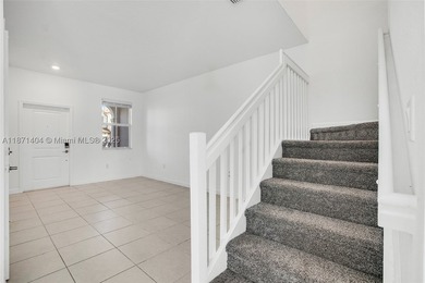 **Stunning Move-In Ready Townhouse on Corner Lot** This - photo 4
