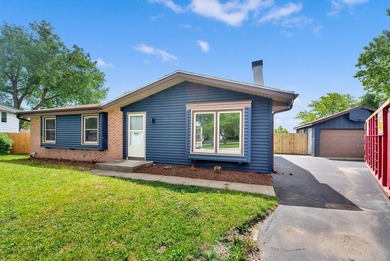 Come see this beautifully updated 3-bedroom, 2.5-bath home - photo 3