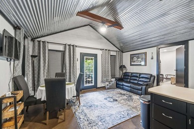 Charming remodeled lakefront cottage on beautiful Lake Sinclair! - photo 8