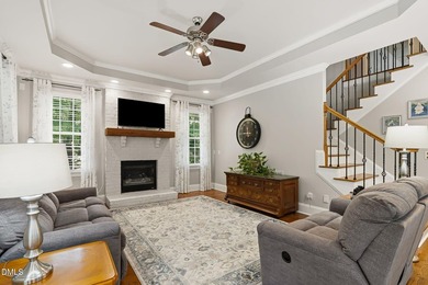 Welcome to this charming 4-bedroom, 2.5-bathroom single-family - photo 3