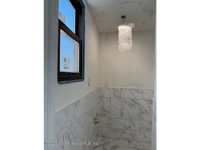 Welcome to 133 Northfield Ave Semi-attached house Bright and - photo 11
