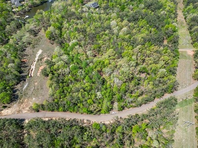 Beautiful 5.48+/- acre dream lot in THE HIGHLANDS! Features a - photo 15