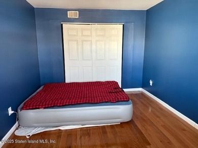 Welcome to 133 Northfield Ave Semi-attached house Bright and - photo 15