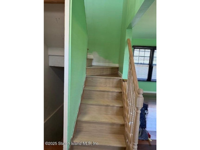 Welcome to 133 Northfield Ave Semi-attached house Bright and - photo 24