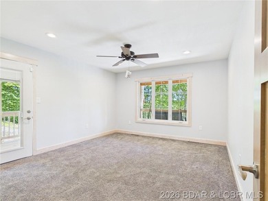 MOTIVATED SELLER!! This brand-new custom home sits on 3.05 - photo 27