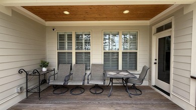 This classically designed home exudes charm and beauty - photo 9