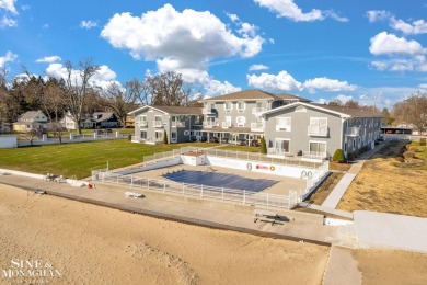 Lake Condo For Sale in Fort Gratiot, Michigan