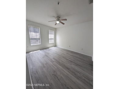 Very nice 3/bed/2 bath condo on second floor. Living/Dining room - photo 11