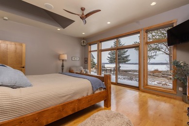Experience luxury lake living at this incredible 4 bedroom, 4 - photo 17