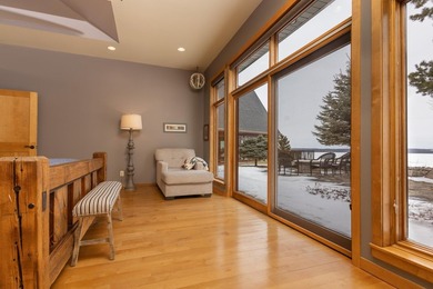 Experience luxury lake living at this incredible 4 bedroom, 4 - photo 18