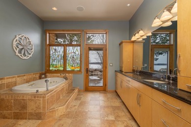 Experience luxury lake living at this incredible 4 bedroom, 4 - photo 20