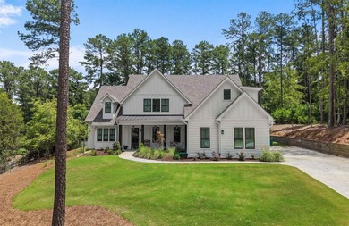 welcome to 2300 club dr, a better than new home on the golf - photo 1