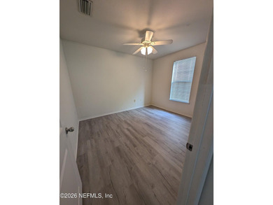 Very nice 3/bed/2 bath condo on second floor. Living/Dining room - photo 23