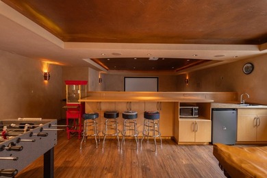 Experience luxury lake living at this incredible 4 bedroom, 4 - photo 26