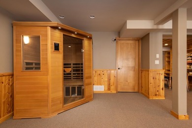 Experience luxury lake living at this incredible 4 bedroom, 4 - photo 28