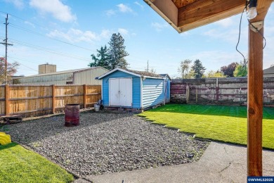 Charming 4 bedrooms 1 bath house on a quiet street, 4th bedroom