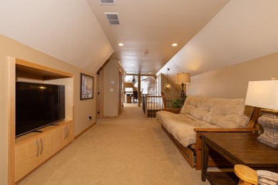 Experience luxury lake living at this incredible 4 bedroom, 4 - photo 31