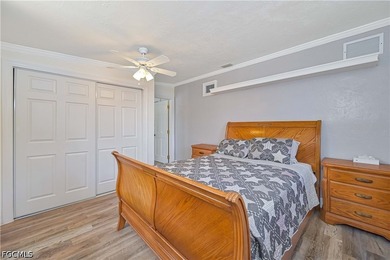Must-See North Fort Myers Estate on nearly a Half Acre! Gorgeous - photo 35