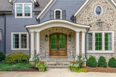 Approximately 7,200 Sq. Ft. | 6 Bedrooms | 5 Full Baths | 2 Half - photo 5