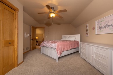 Experience luxury lake living at this incredible 4 bedroom, 4 - photo 35