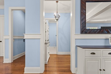 Exceptional materials and meticulous craftsmanship define this - photo 38
