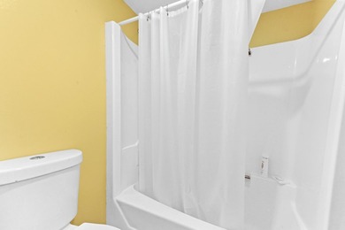 Prepare to be captivated by this gorgeously updated 2-bedroom - photo 11