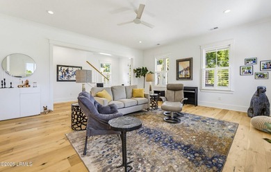 Built in 2021 by Artisan Custom Homes, this beautiful 3-bedroom - photo 13