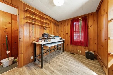 3-bedroom home nestled in the heart of West Mankato. Updated - photo 20