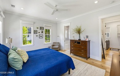 Built in 2021 by Artisan Custom Homes, this beautiful 3-bedroom - photo 27