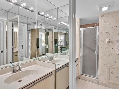 Meticulously maintained 2/2 unit in the picturesque gated and - photo 41