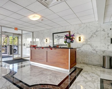 Mesmerizing views from this FULLY RENOVATED corner unit with - photo 43
