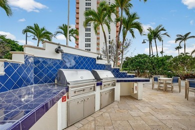 Mesmerizing views from this FULLY RENOVATED corner unit with - photo 46