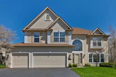 Lake Home For Sale in Gurnee, Illinois