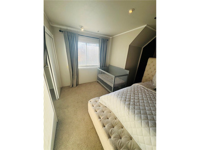 Charming 3 bedroom, 1.5 bath home on a desirable corner lot in - photo 9