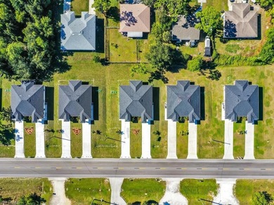 Lehigh Acres Area Townhome/Townhouse Sale Pending in Lehigh Acres Florida