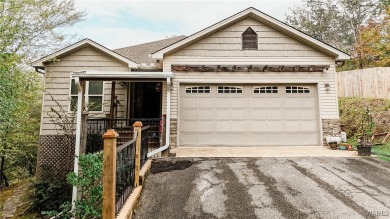 Lake Tuscaloosa Home Sale Pending in Northport Alabama