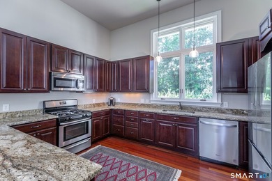 A spacious contemporary located in a resort quality setting - photo 14