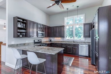 A spacious contemporary located in a resort quality setting - photo 17
