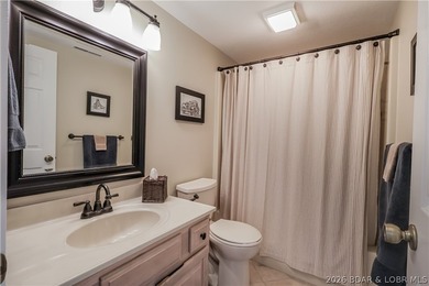 MOTIVATED SELLER - All 2026 Assessments Paid! Fully updated - photo 18
