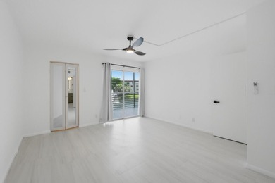 Welcome to this impeccably renovated 2-bedroom, 2-bath residence - photo 18